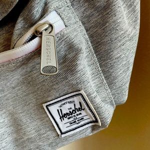 Herschel Fanny pack- never used!